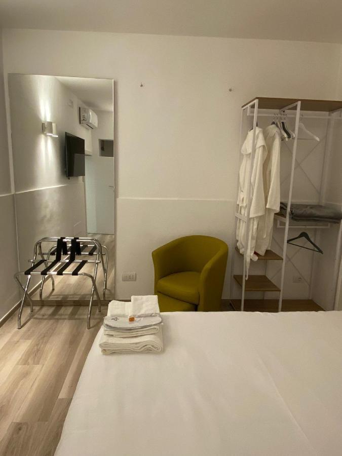 Visavi' Luxury Room Torre A Mare Exterior foto