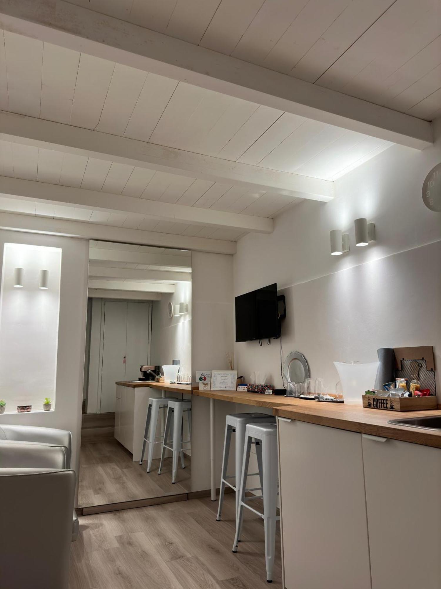 Visavi' Luxury Room Torre A Mare Exterior foto